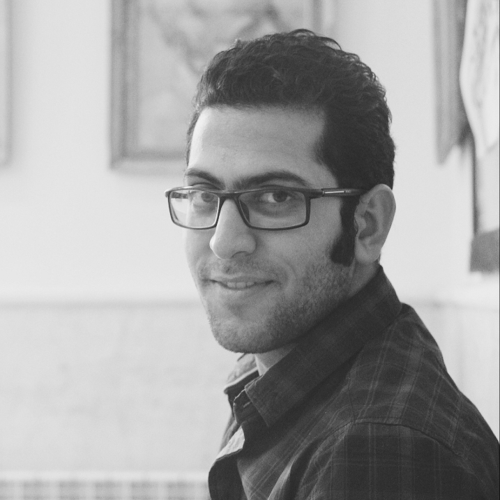 Portrait Moein Memar Kashani Choom Gallery - On Board And Staff -